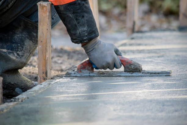 Best Driveways & Floors  in West Fargo, ND